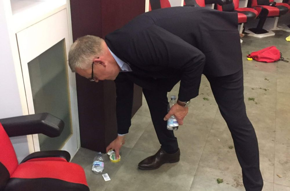 Selectionerul Suediei a facut curat in vestiar dupa calificarea la Cupa Mondiala: E un simplu gest, de clasa! FOTO