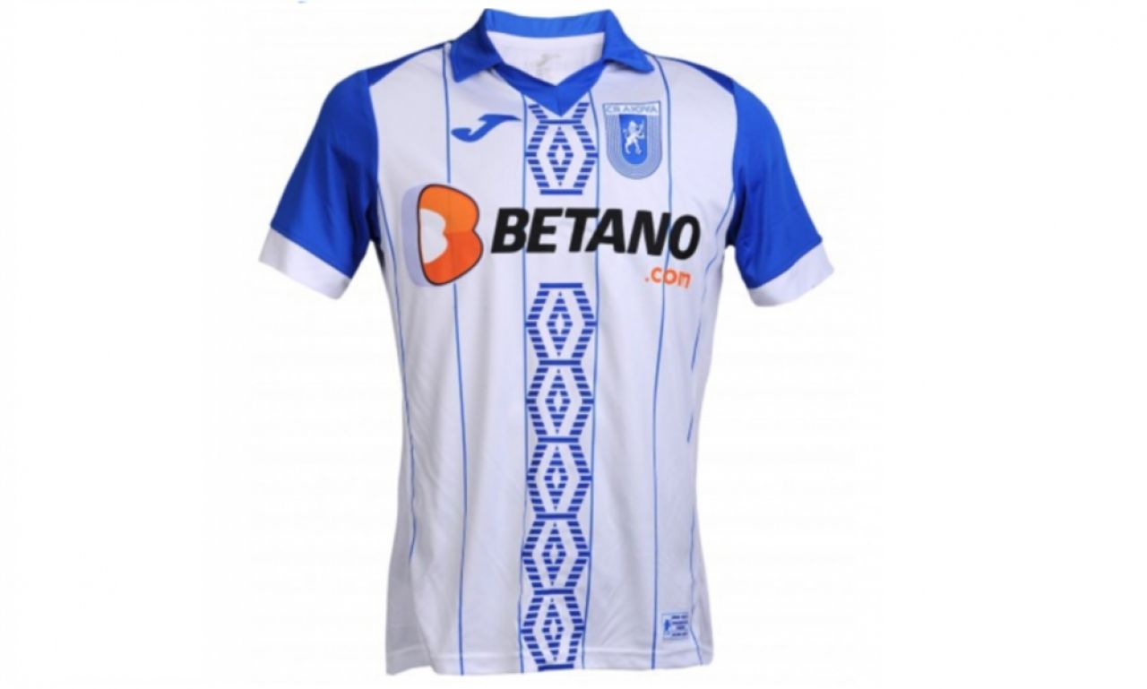 Black Friday in Liga I: doar Craiova a auzit de asta! FCSB isi vinde tricourile cu 550 de lei. Promotii la Liga a 4-a, dar nu la Steaua sau Rapid_1