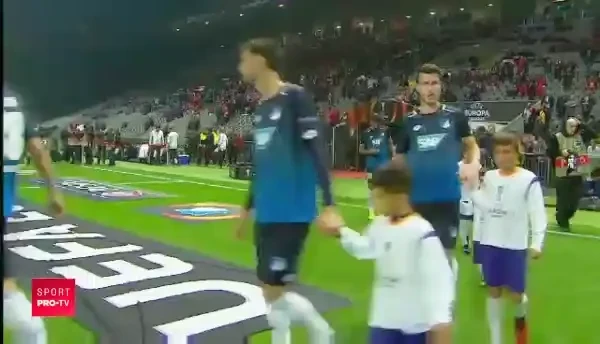 A prins portarul iesit si a tras de la mijlocul terenului! Supergol reusit de un brazilian pentru Braga, in Europa League: VIDEO