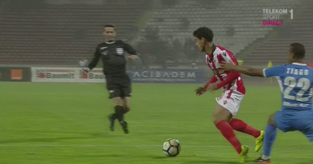 Penalty inventat sau ochi de vultur pentru Coltescu?! Ce s-a intamplat la faza dupa care Dinamo - Iasi a luat-o razna_2