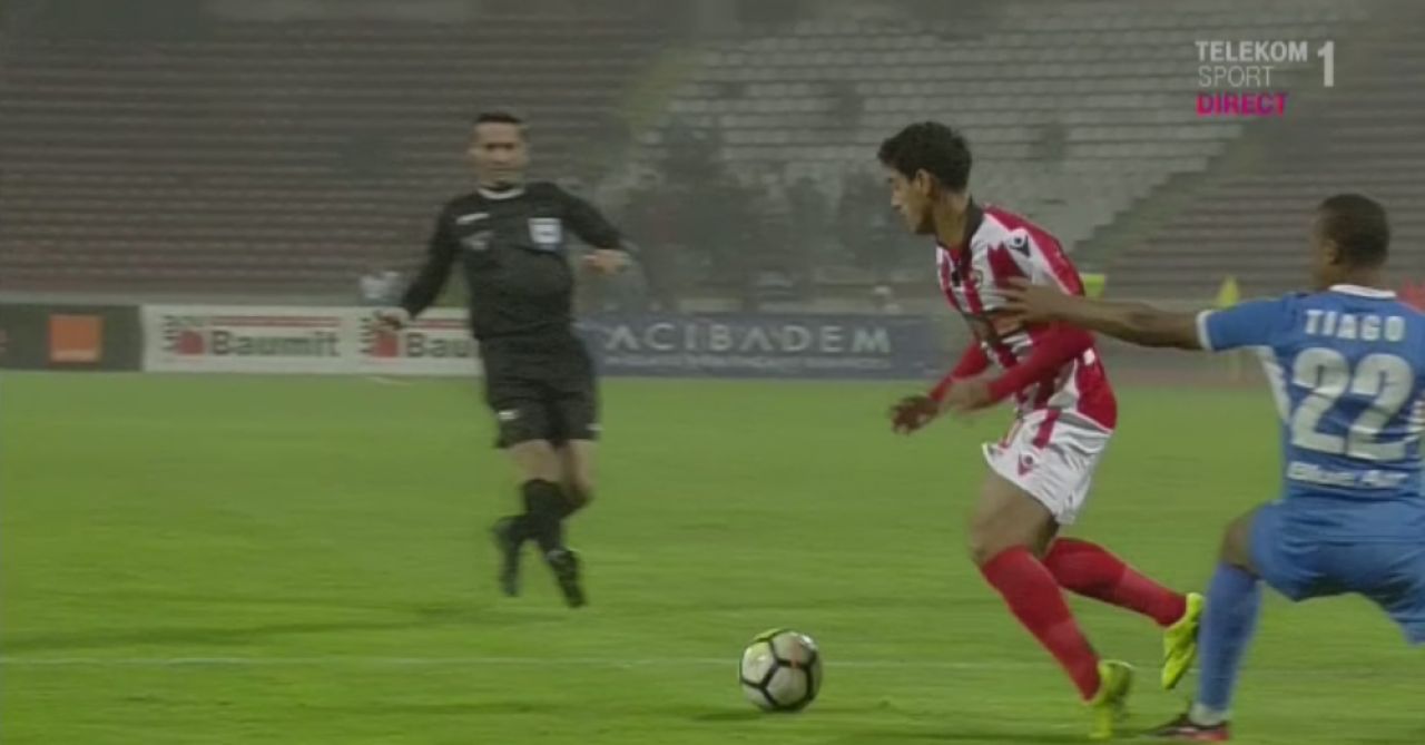 Penalty inventat sau ochi de vultur pentru Coltescu?! Ce s-a intamplat la faza dupa care Dinamo - Iasi a luat-o razna_2