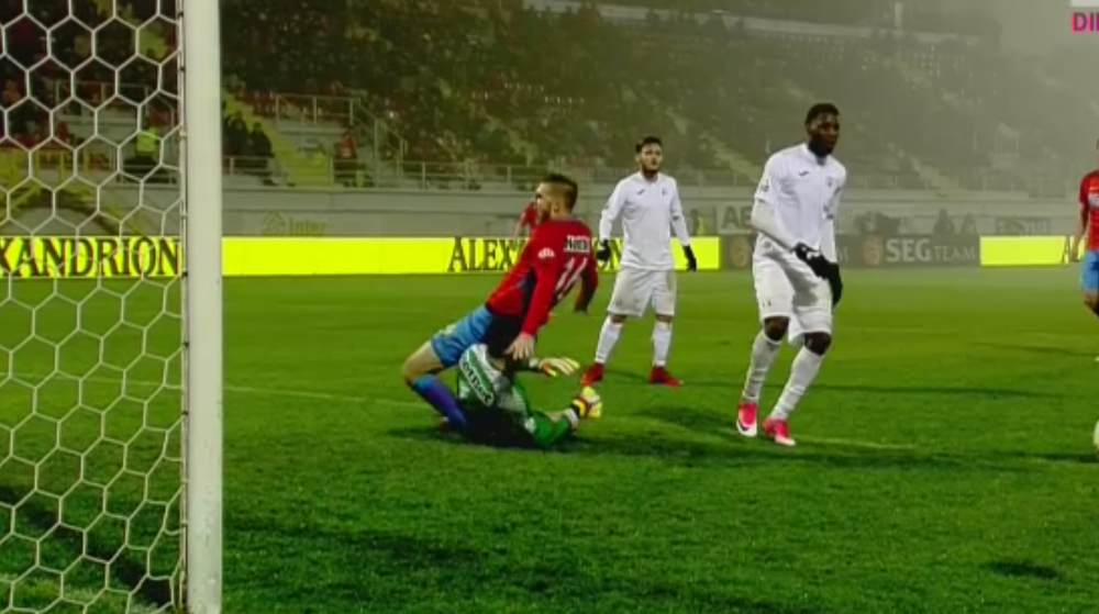 SOCANT! Planic si-a luat piciorul in mana si a URLAT de durere! Moment TERIBIL in meciul cu Astra! E suspect de RUPTURA si poate lipsi pana la vara. VIDEO_3