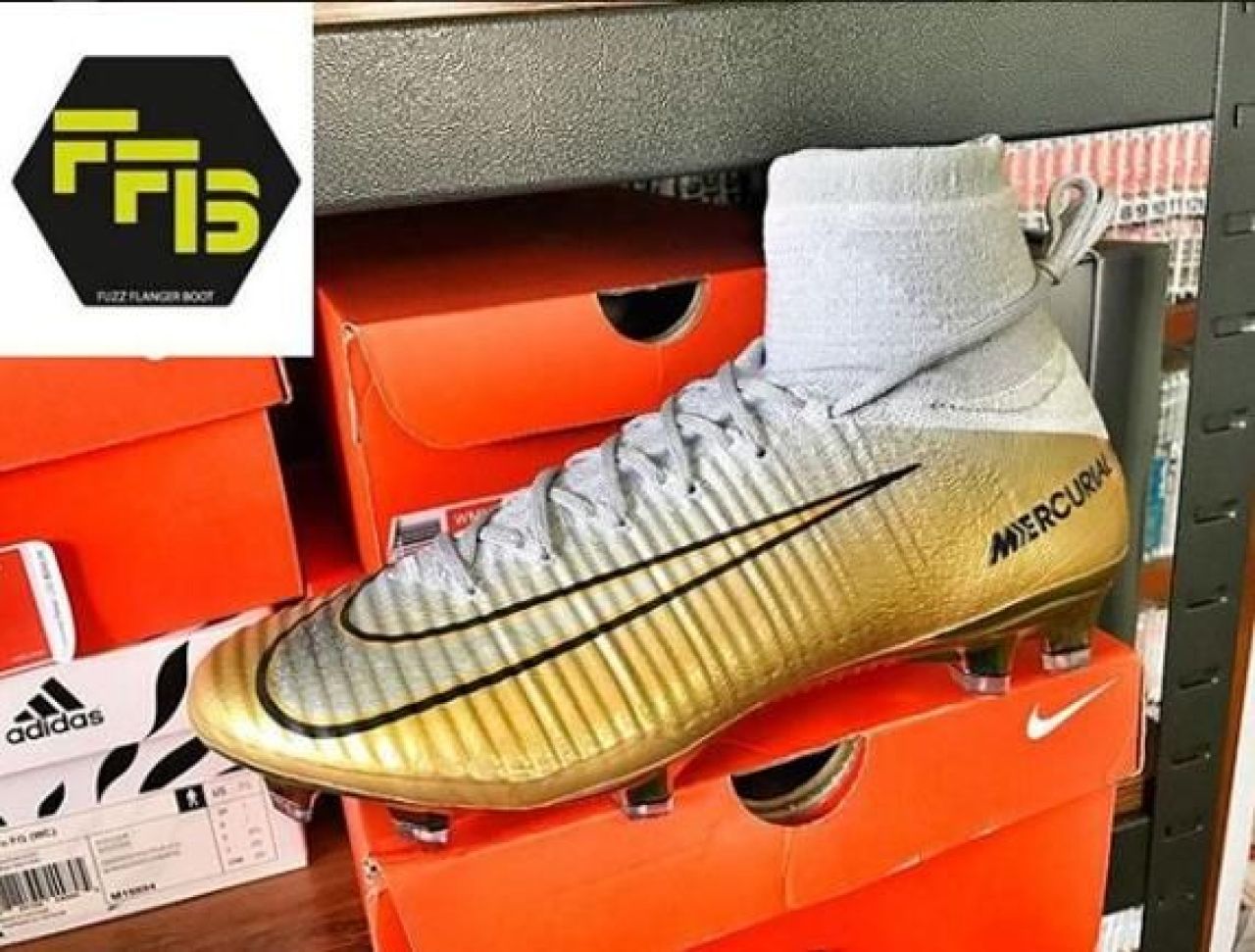 E acesta indiciul ca ia al 5-lea Balon de Aur?! Ronaldo si-a pregatit ghetele speciale pentru a celebra reusita_2