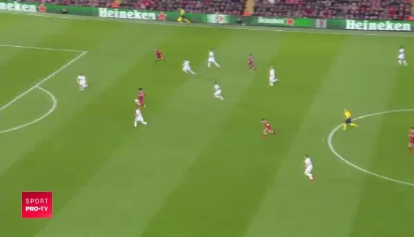 DINAMO - GAZ METAN MEDIAS 2-0 |  Dinamo o invinge categoric pe Gaz Metan si urca peste FCSB in clasament! Mediesenii, prestatie foarte slaba! FAZELE MECIULUI_4