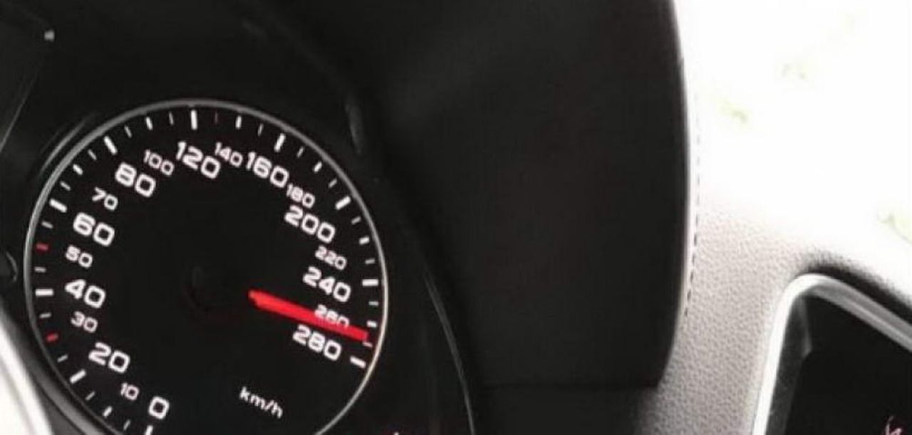 S-a filmat cand gonea cu 270 KM/H in Constanta: