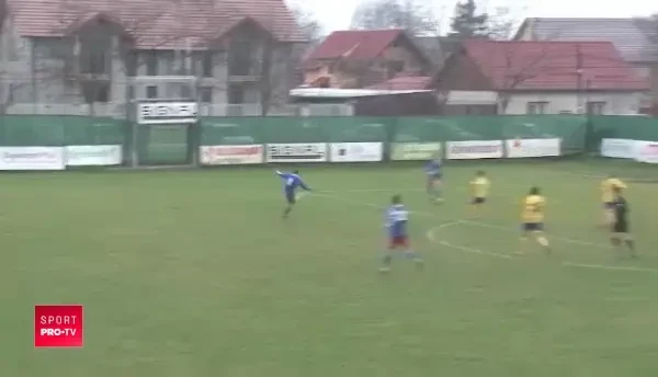 Golul saptamanii vine din liga a doua! Voleu FABULOS la vinclu din afara careului in fata omului trimnis de Hagi! VIDEO