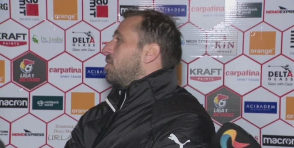 VIDEO | Momente tensionate la finalul meciului lui Dinamo! Sanmartean, DIALOG APRINS cu fanii: Pe cine am vandut, ma?