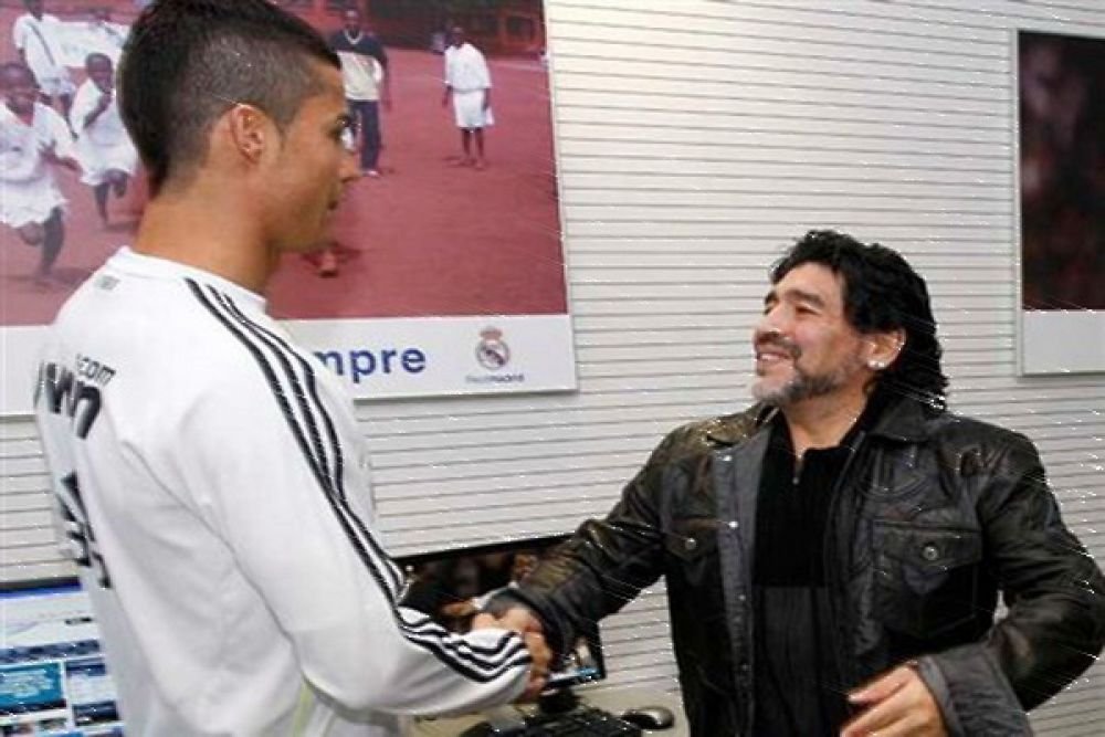 Maradona a aflat ca Ronaldo s-a autodeclarat cel mai bun fotbalist din istorie si i-a raspuns! Mesajul lui El Pibe d Oro