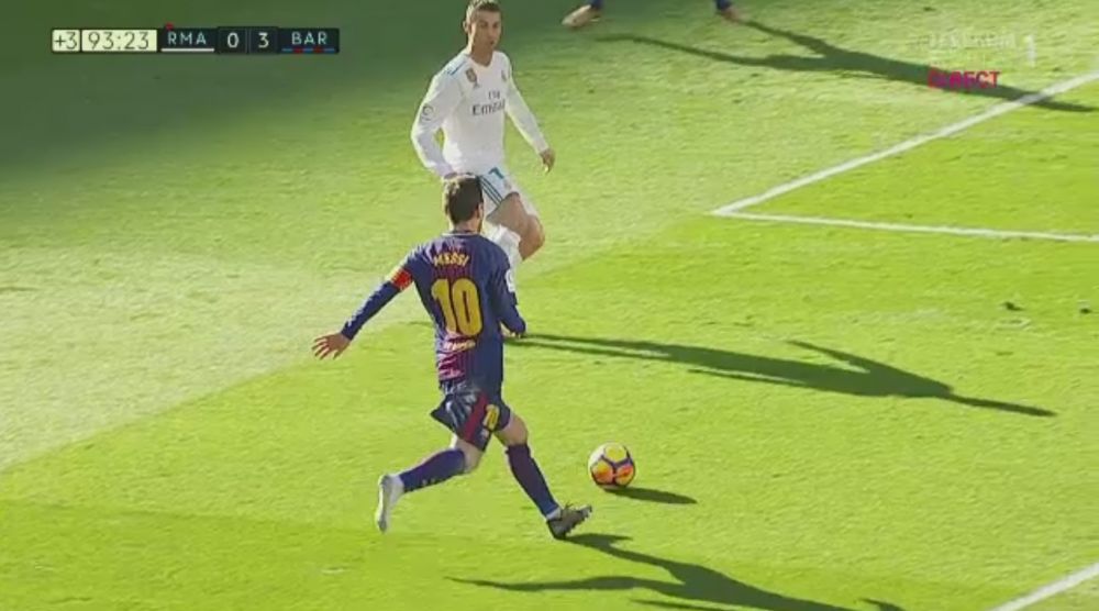 Faza fabuloasa care arata ca Messi e DE NEOPRIT! Argentinianul a jucat descult la faza golului de 3-0 de pe Bernabeu_2