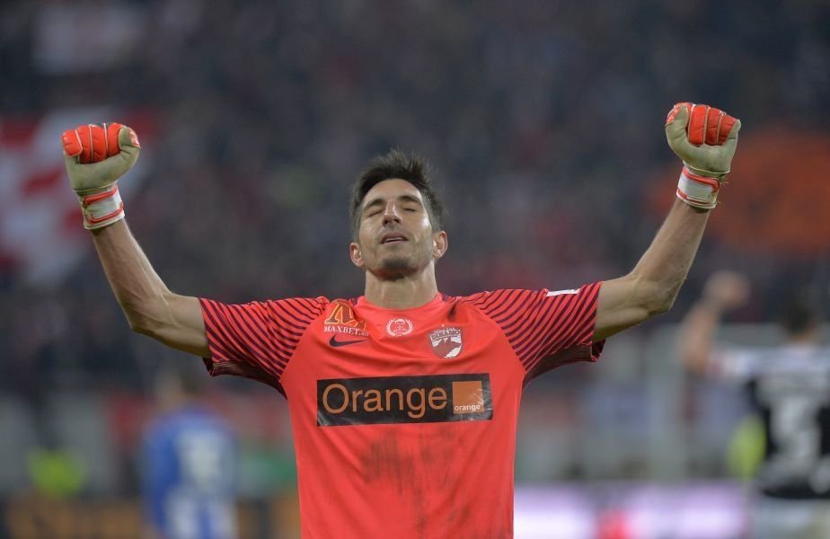 Singurul jucator de Mondial din Liga I refuza sa se mai intoarca la Dinamo pana cand Negoita nu-i da banii! Ce procent vrea Penedo din suma de la FIFA