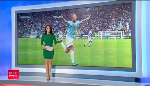 BETIE GRAVA inainte de meci! Suedezii s-au facut PRAF in Centrul Bucurestiului: s-au urcat pe mese si s-au costumat in Dracula! Imagini epice