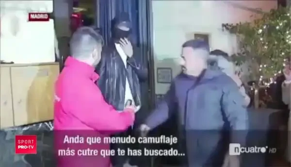 Aparitia bizara a lui Cristiano Ronaldo! Singurul lucru pe care l-a spus jurnalistilor cand a fost surprins asa! VIDEO