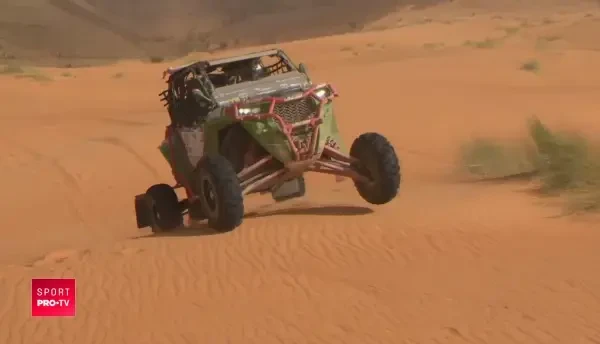 Steagul Romaniei, la Dakar! Primii romani care au trecut linia de sosire au fost primiti de Ambasada Romaniei din Senegal! VIDEO