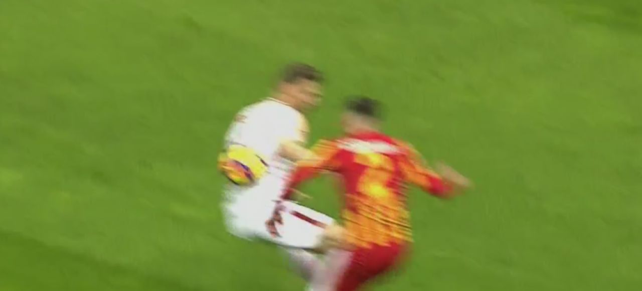 CUTREMUR PENTRU SUMUDICA! Kayseri 1-3 Galatasaray! Meci Teribil in Turcia: Sumudica a innebunit de nervi_4