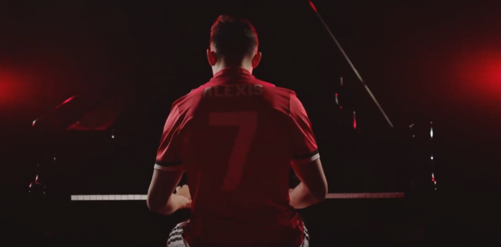 OFICIAL! Manchester United si-a luat pianist! Prezentare SENZATIONALA pentru Alexis Sanchez! VIDEO