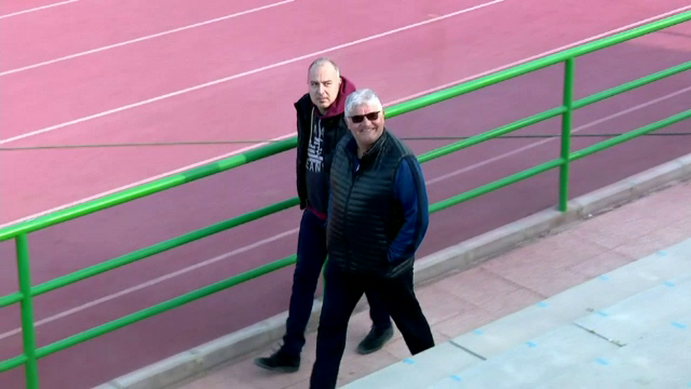 Fanii l-au chemat pe Andone la Steaua chiar sub ochii lui Dica! Ce raspuns a dat fostul antrenor de la Dinamo. VIDEO