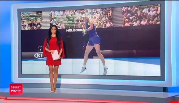 Razvan Marin, pe post de ospatar! :) Mijlocasul lui Ajax, intr-o postura inedita! Cum a fost surprins jucatorul in cadrul unui eveniment