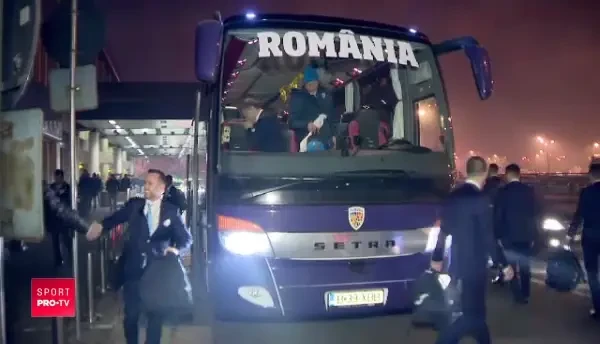 SHOW MARCA DAN PETRESCU! Declaratii SPUMOASE ale antrenorului CFR la conferinta de presa: V-as spune cate recorduri avem, dar nu le stiti! E miracol CFR . VIDEO