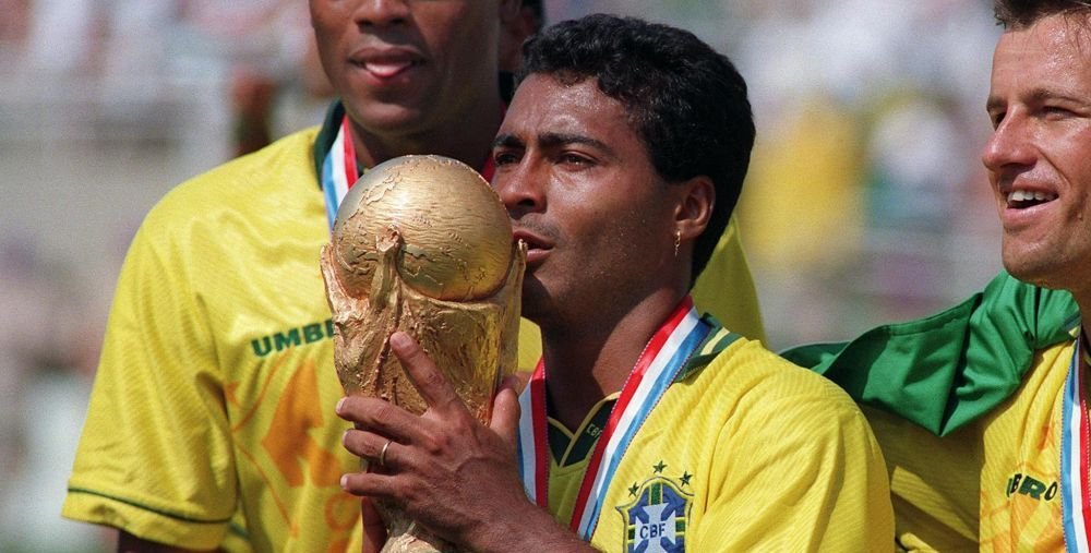 Liga I are mai multi fotbalisti de numele Romario decat campionatul Brazilian :)