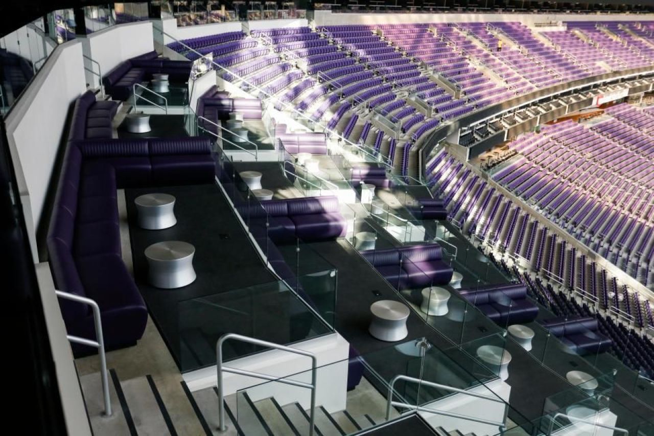 FOTO: Cum arata stadionul de 1 miliard $ pe care se joaca Super Bowl-ul, in noaptea de duminica spre luni_4