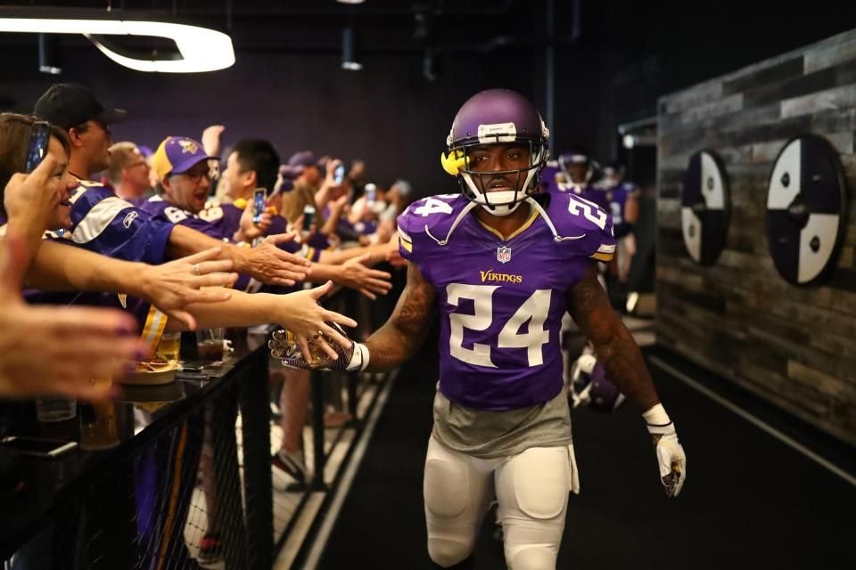 FOTO: Cum arata stadionul de 1 miliard $ pe care se joaca Super Bowl-ul, in noaptea de duminica spre luni_6