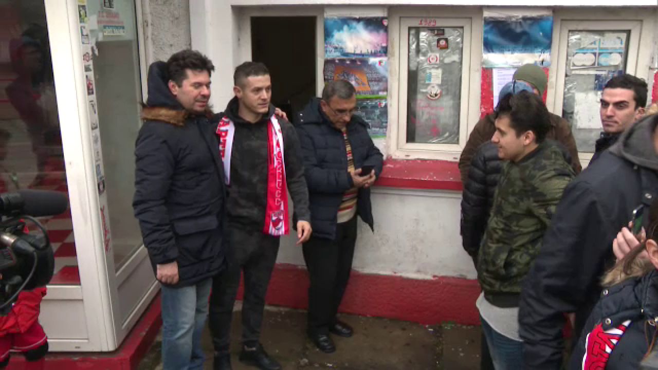 FOTO: Surpriza uriasa pentru fanii dinamovisti! Torje le-a dat bilete la partida cu Craiova: