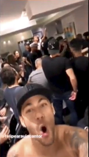 Neymar, petrecere MONSTRU de ziua lui! Seicul lui PSG si presedintele Braziliei, intre cei 200 de invitati! VIDEO