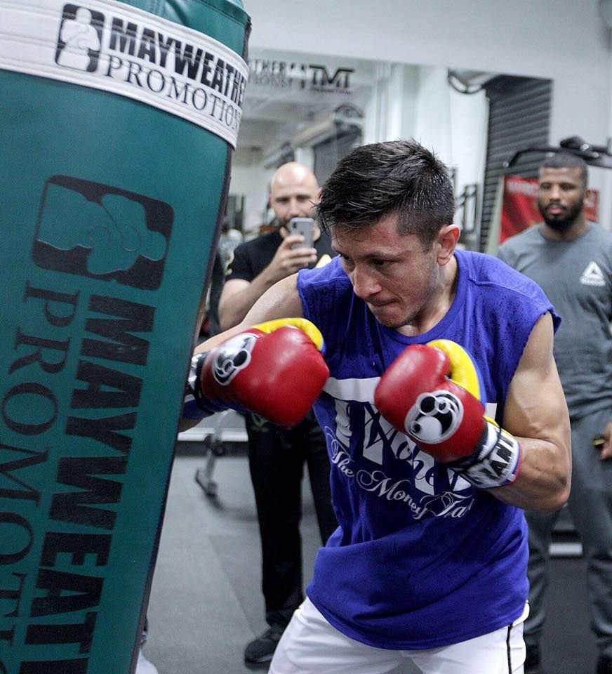Boxul romanesc doarme de 6 ani! Mayweather da trezirea din Las Vegas: Ronald Gavril poate castiga centura mondiala saptamana viitoare!_9