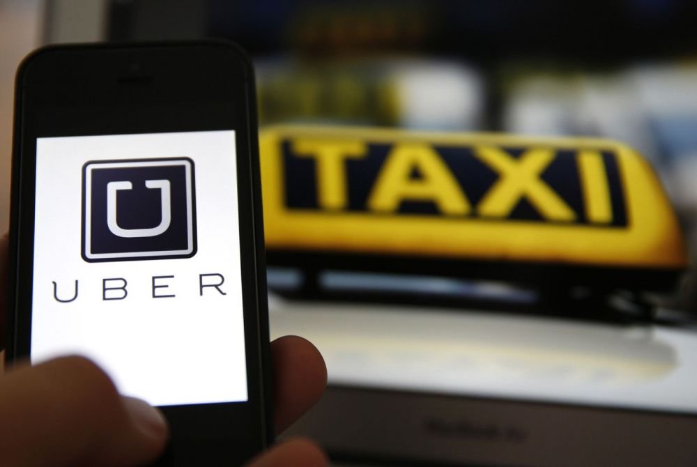 Cum vor reactiona taximetristii? Schimbarea MAJORA anuntata de UBER in Romania