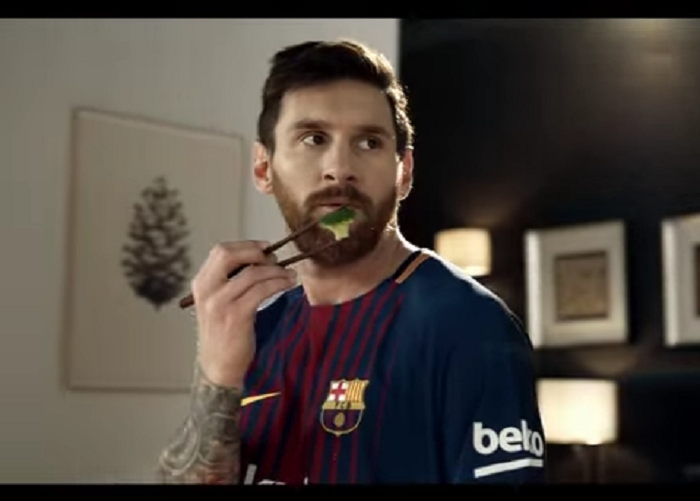 Afaceri extraterestre: Barcelona, contract de 57 mil &euro; ca puna numele unui sponsor pe tricourile de antrenament