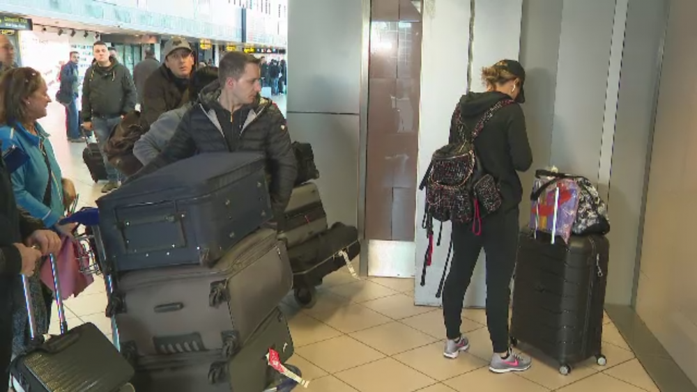 Halep, suparata rau la revenirea in Romania. SIMONA PE SILENT! Ce a facut pe aeroport in aceasta dimineata