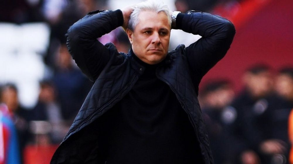 Sumudica a rabufnit la conferinta de presa dupa infrangerea de astazi: Nu poti sa joci ASA! Ce l-a enervat pe antrenorul roman