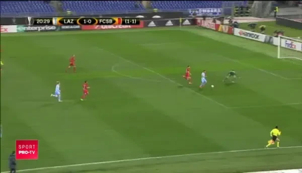 Immobile suteaza in plasa laterala!