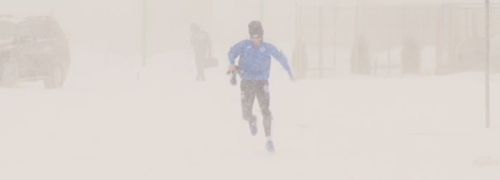 Imagini SENZATIONALE de la Craiova! Cum se antreneaza jucatorii SUB NAMETI pentru supermeciul cu Dinamo