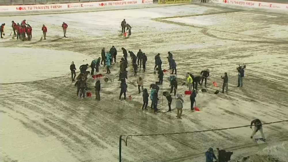Imagini UNICE in lume pe GHETARUL de la Sibiu! Cum invingi natura cu roaba, matura si lopata :))_4
