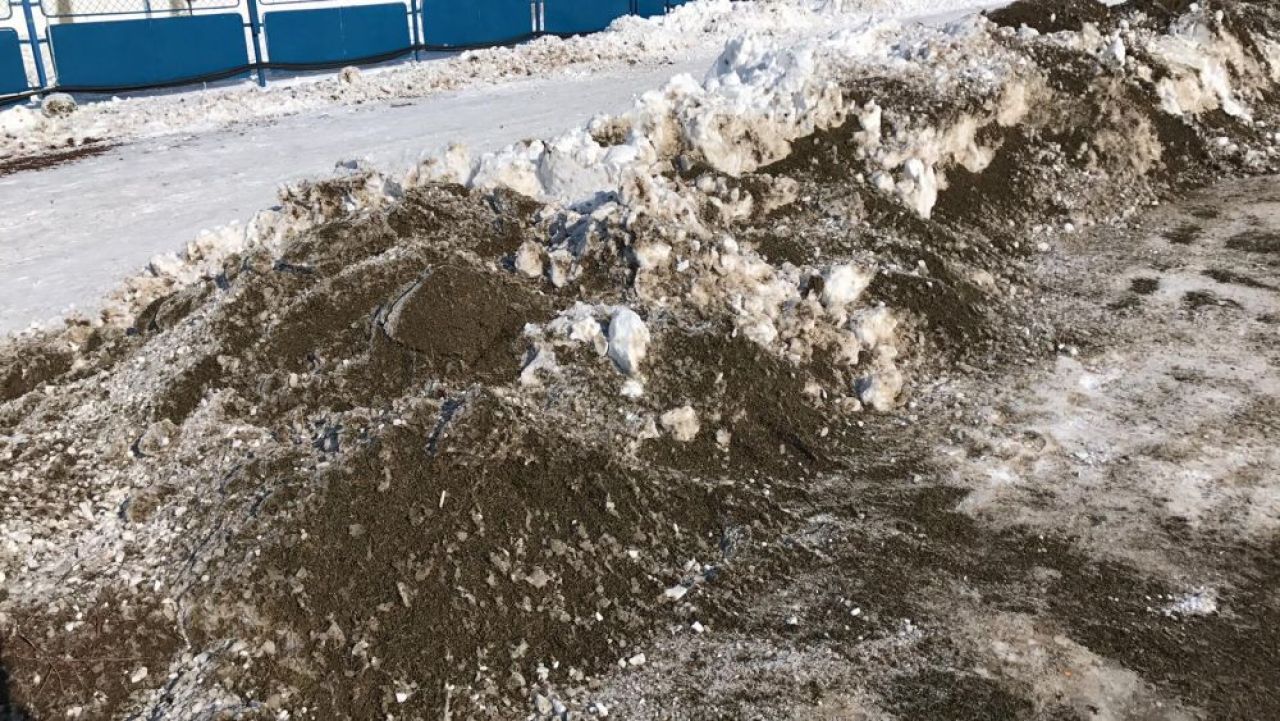 FOTO: Gheata a fost indepartata de pe gazon! Cum arata ACUM stadionul din Sibiu, cu 2 ore inainte de meci_9