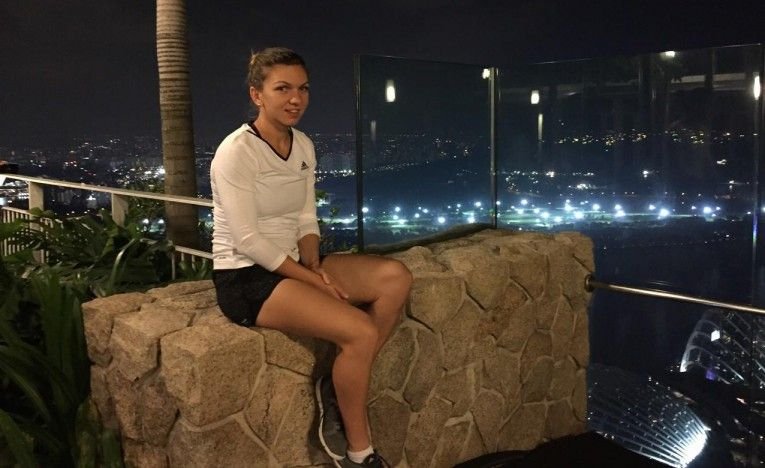 Halep se antreneaza la PING PONG inainte de Indian Wells! :) VIDEO