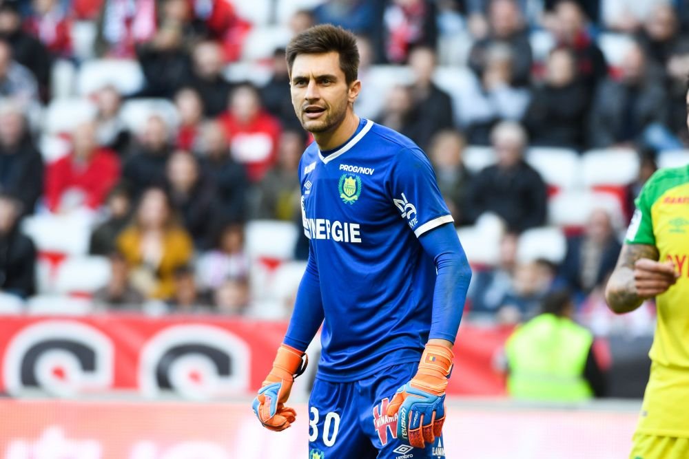 GIGANTUL carismatic! Cum a devenit Tatarusanu unul dintre cei mai buni portari din Franta! Cum este descris pe site-ul oficial al Ligue 1