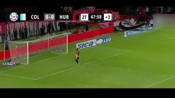 DOAR DINAMO BUCURESTI... a mai patit asta! :) VIDEO | Scandal urias in Argentina: golul anului, anulat pentru ca arbitrul s-a intors cu spatele