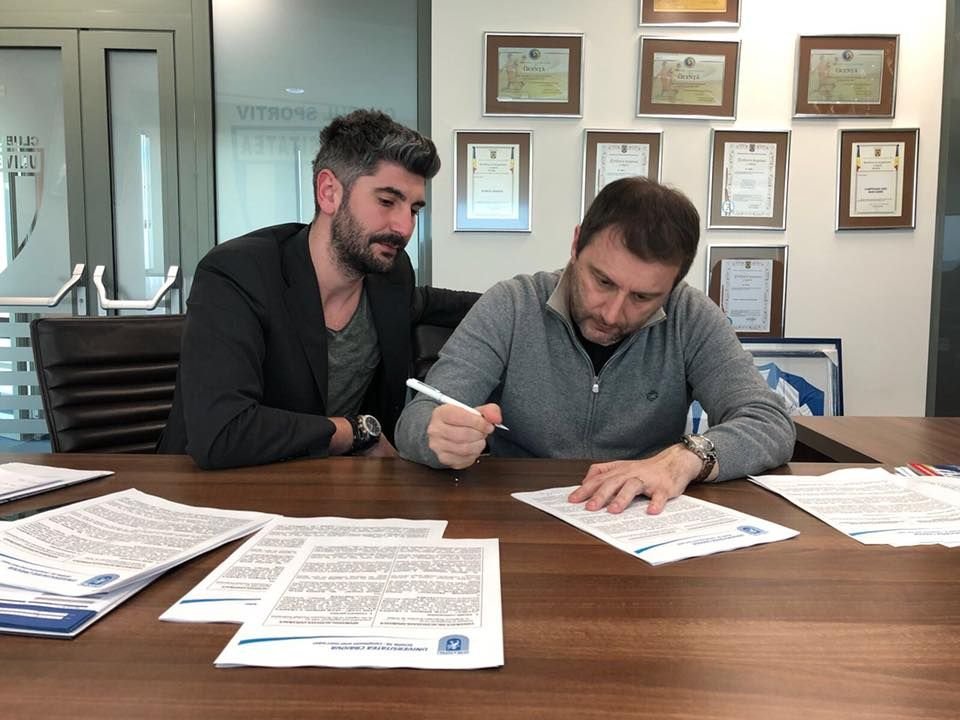 OFICIAL | Devis Mangia a semnat! Contract nou, pe trei ani, pentru antrenorul Craiovei &nbsp;