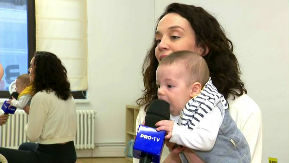 Salile de fitness, pline si de 8 martie! Chiar si viitoarele mamici au facut exercitii! VIDEO
