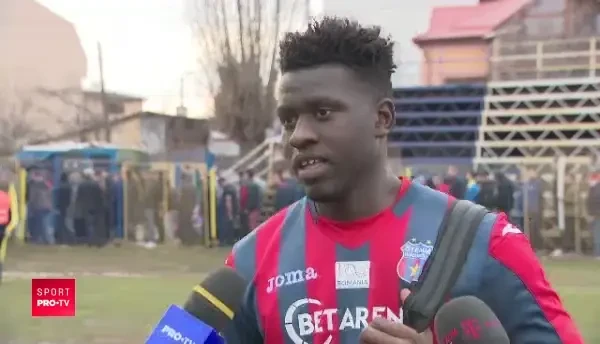 Tu ce stii despre Rapid? Raspunsul stelistului Kamara i-a facut pe toti sa rada! Cum a injurat in fata camerelor :) VIDEO