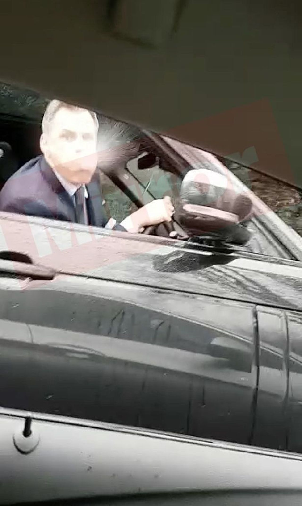 ULTIMA ORA! Jamie Carragher, SUSPENDAT de Sky Sports dupa ce a SCUIPAT o fetita de 14 ani in trafic! VIDEO_2