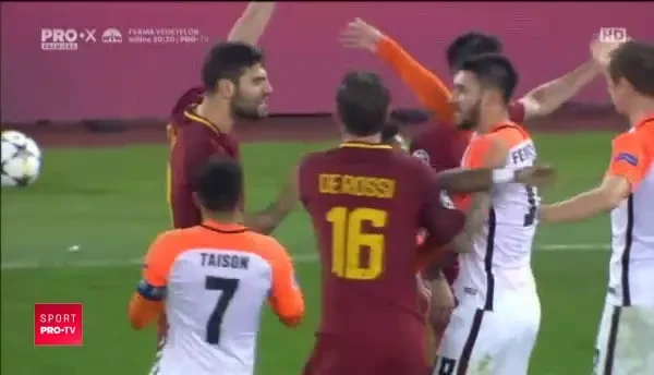 Moment SOCANT in UEFA Champions League! Gest HULIGANIC al unui jucator de la Sahtior la partida cu Roma! Ce i-a facut unui copil de mingi