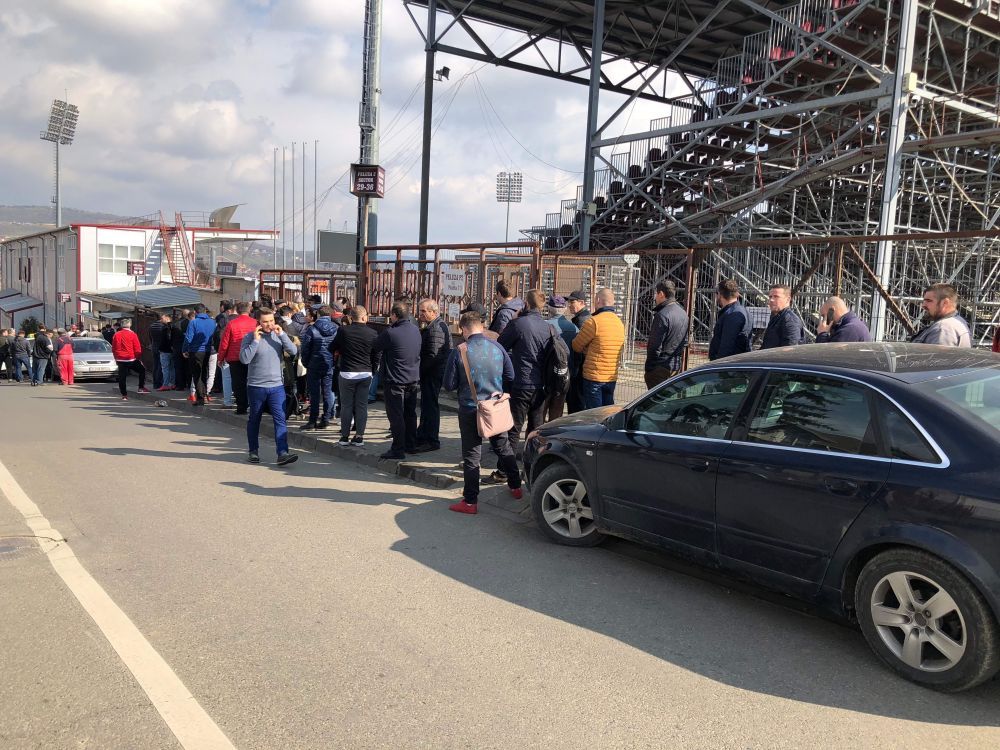 FOTO DERBY de titlu in Gruia! Clujenii au facut cozi la bilete pentru meciul cu Steaua! Cat costa_5