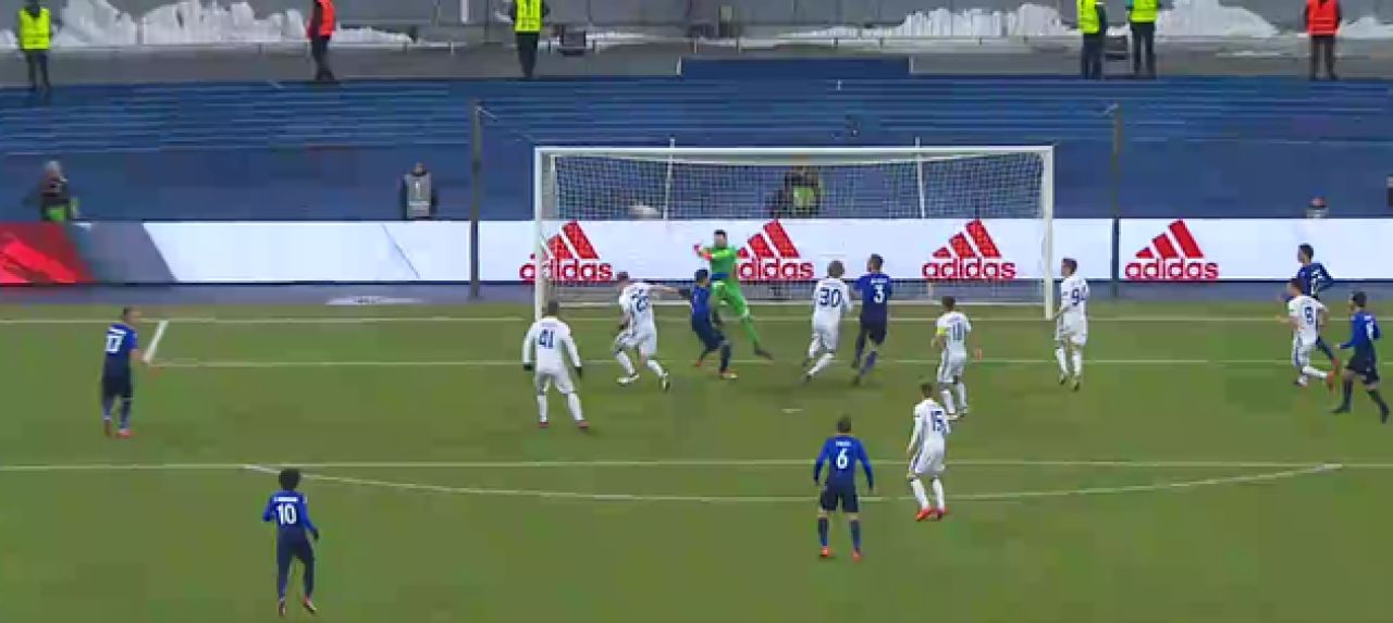 Moment socant! Stefan Radu, facut KO in Dinamo Kiev - Lazio! Romanul si-a pierdut cunostinta pe teren: FOTO_3