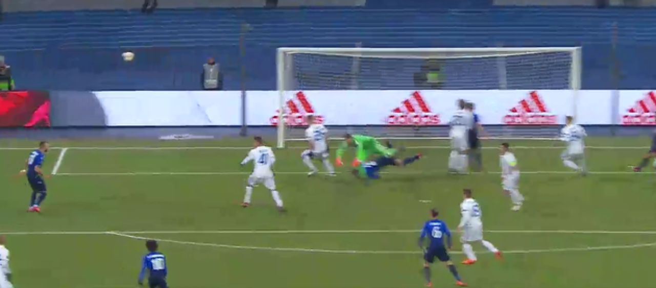 Moment socant! Stefan Radu, facut KO in Dinamo Kiev - Lazio! Romanul si-a pierdut cunostinta pe teren: FOTO_4