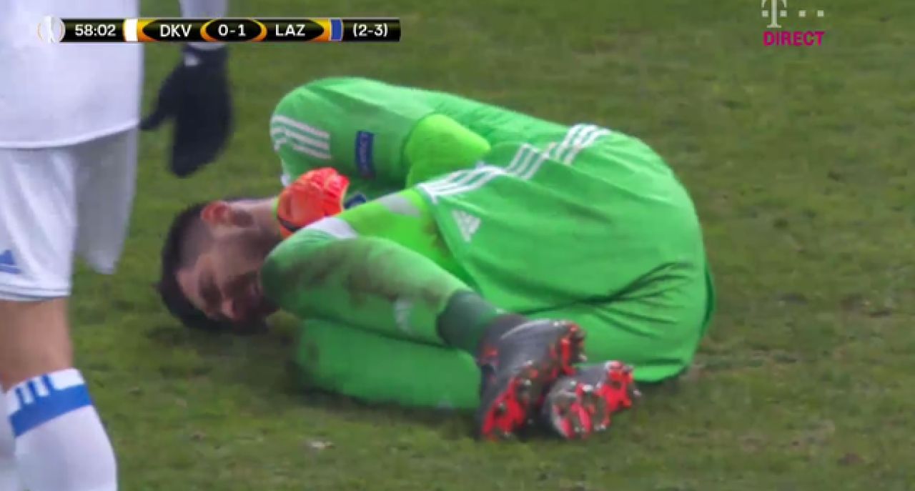 Moment socant! Stefan Radu, facut KO in Dinamo Kiev - Lazio! Romanul si-a pierdut cunostinta pe teren: FOTO_5