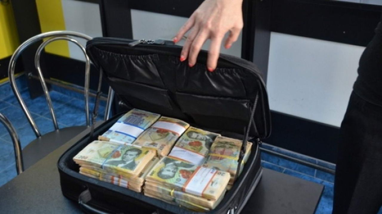 BILETUL SECOLULUI la pariuri: un roman a pus 43 de euro si a castigat peste 300.000 de euro! Pe ce meciuri a mizat. FOTO_4