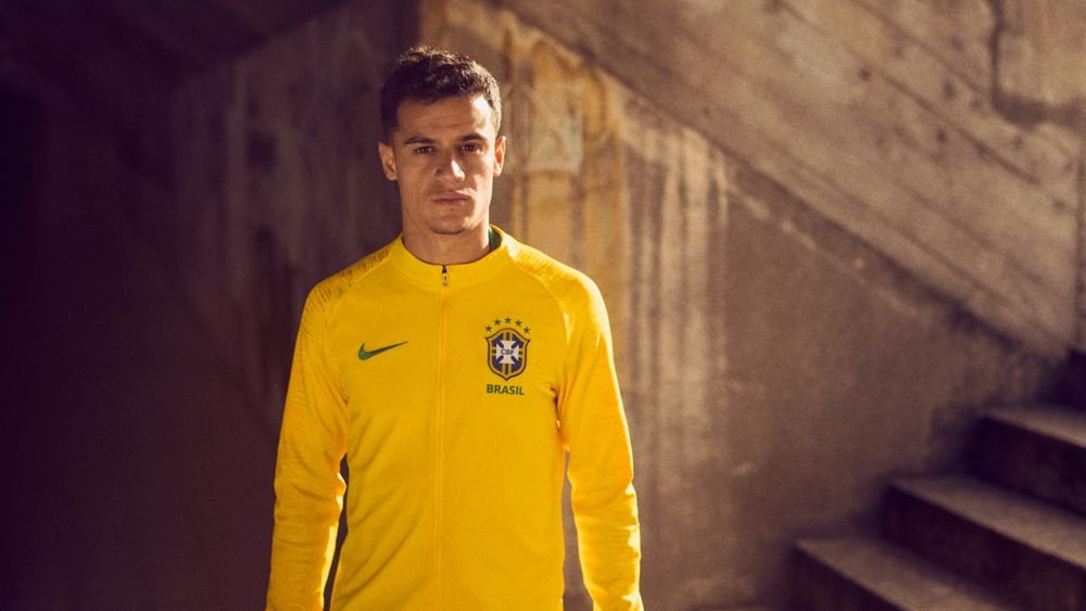 Super VIDEO: Brazilienii lui PSG si-au facut formatie si au cantat la prezentarea echipamentului pentru Mondial_2